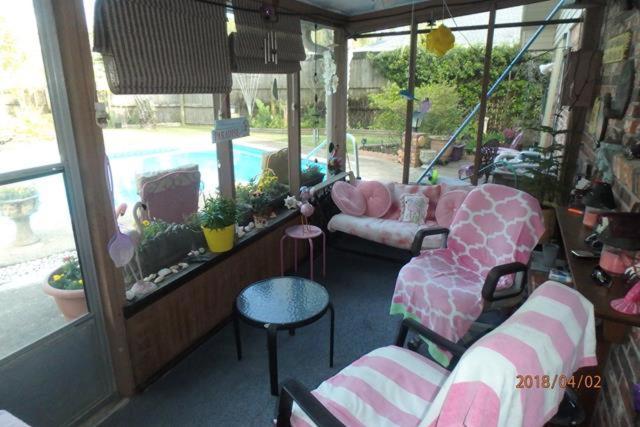 Homestay Poolside Paradise *